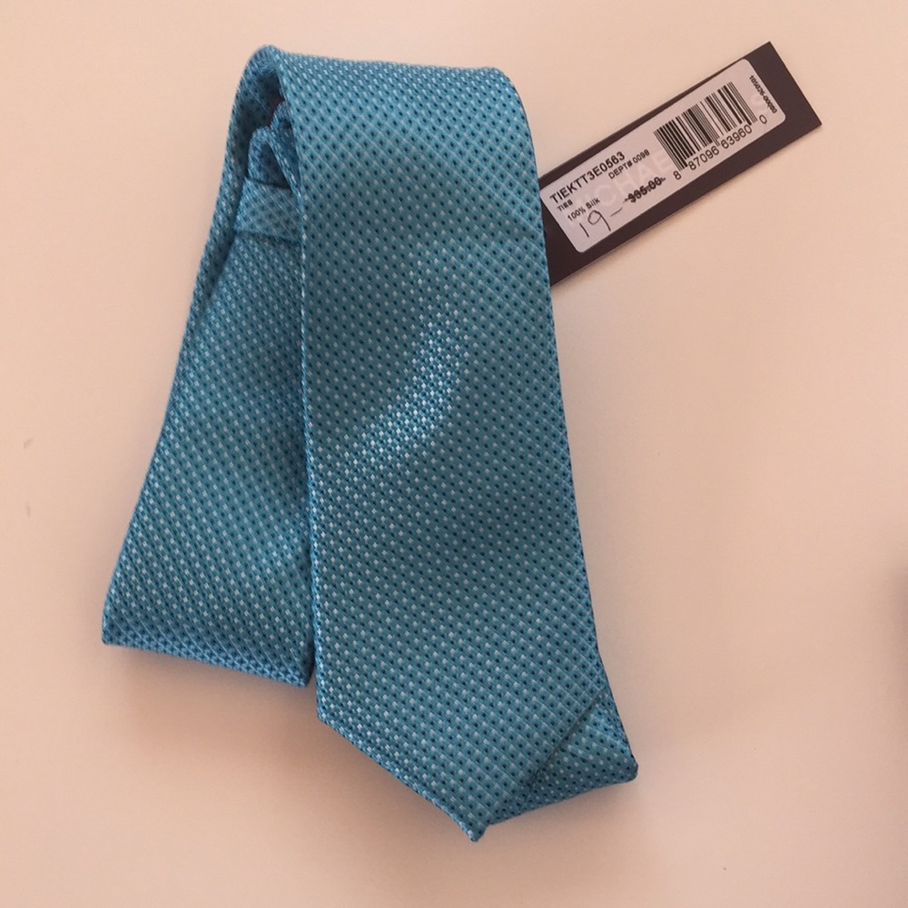 Michael Kors Blue Silk Textured Slim Necktie
